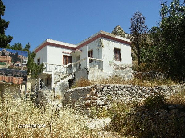 Η πλαϊνή πλευρά( ή όψη) του σπιτιού Η πλαϊνή πλευρά( ή όψη) του σπιτιού